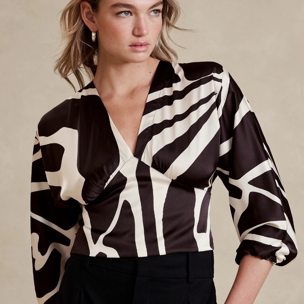 New Banana Republic Full Sleeve Blouse